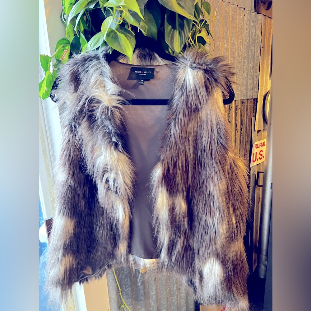 Romeo & Juliet Couture fur vest